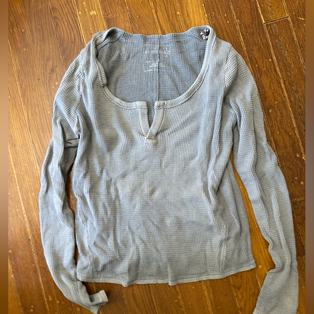 FREE PEOPLE Gray Long Sleeve Waffle Knit Top